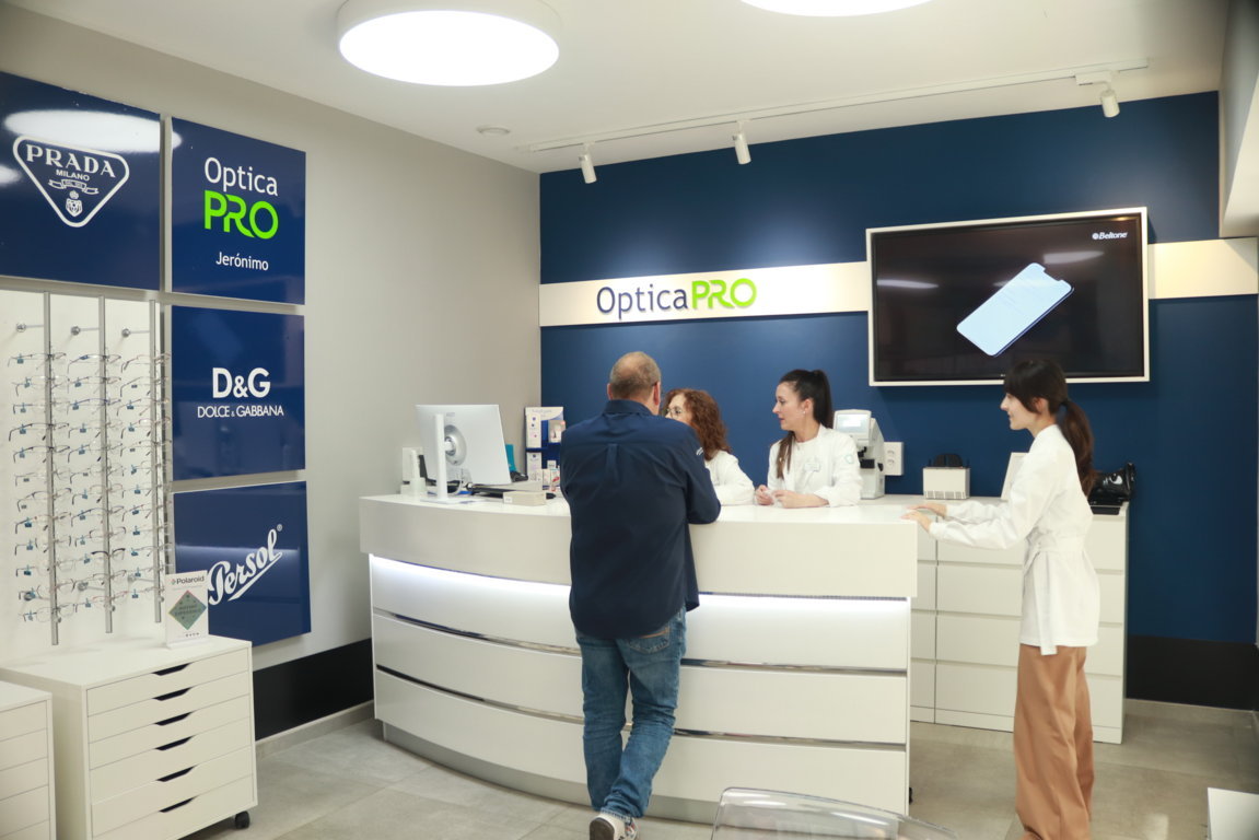 Equipo de Ópticas Jerónimo en Ciudad Real